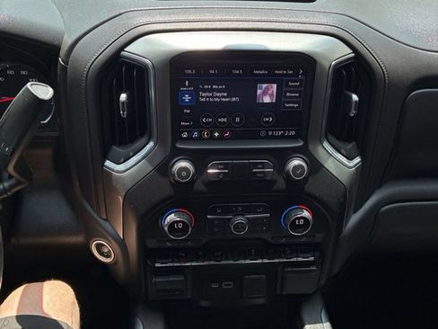 Used 2020 Chevrolet Silverado 1500 RST w/ All-Star Edition AWD/4WD image 6