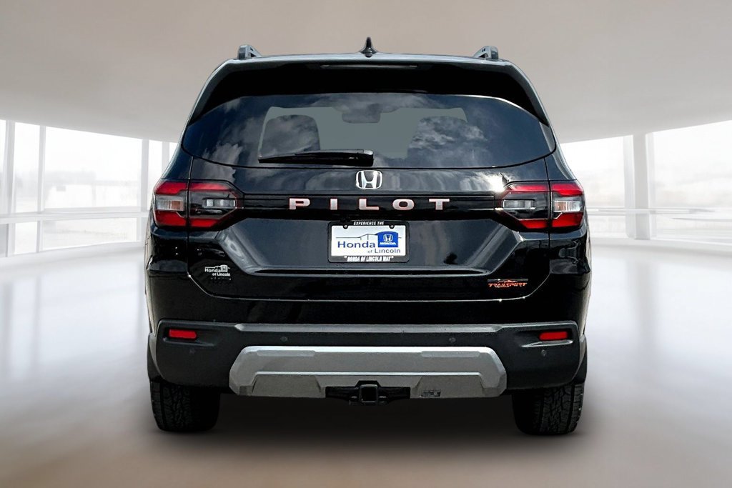 New 2026 Honda Pilot TrailSport image 4