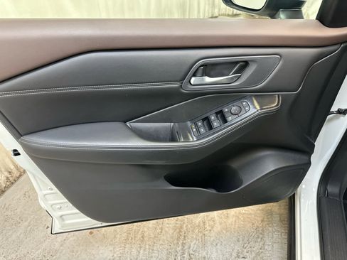 Certified 2023 Nissan Rogue SV w/ SV Premium Package image 27