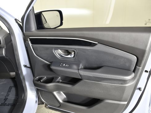 Used 2025 Honda Pilot Touring image 40