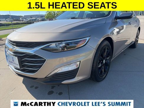 Used 2025 Chevrolet Malibu LT FWD image 4