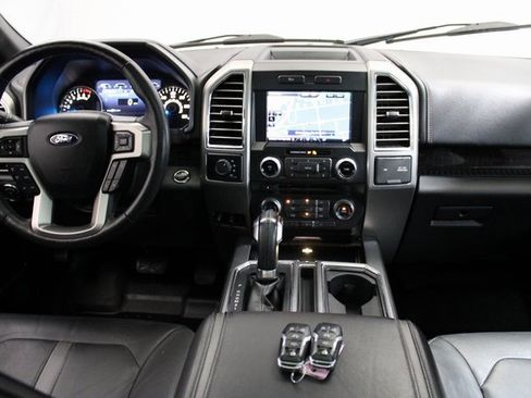 Used 2015 Ford F150 Platinum image 14