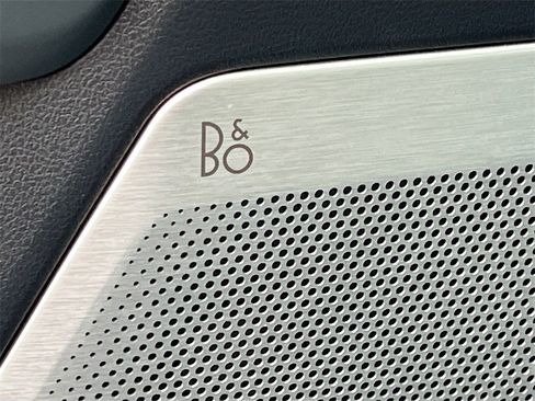 Used 2023 Ford F150 Lariat w/ Equipment Group 502A High image 19