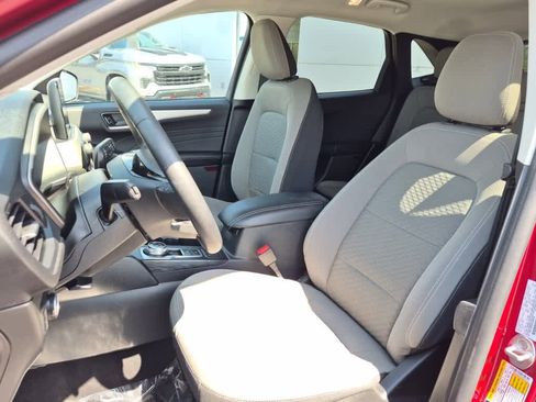 Used 2022 Ford Escape SE w/ SE Sport Appearance Package FWD image 10