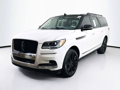Certified 2023 Lincoln Navigator L Black Label AWD/4WD image 3