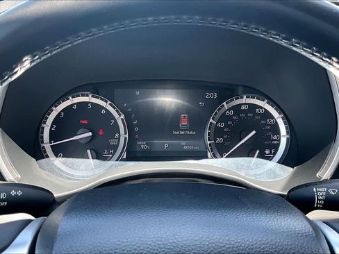 Used 2022 Toyota Highlander XLE AWD/4WD image 25