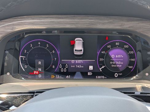 Used 2024 Volkswagen Atlas SEL Premium R-Line AWD/4WD image 10