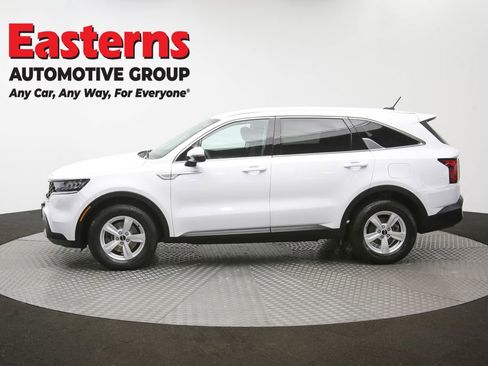 Used 2023 Kia Sorento LX FWD image 55