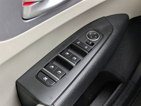 Used 2022 Kia Forte LXS w/ LXS Technology Package image 20