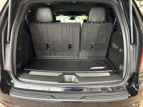 Used 2023 Chevrolet Tahoe RST w/ Luxury Package RWD image 25