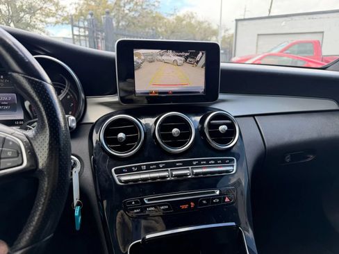 Used 2018 Mercedes-Benz C 300 Sedan image 25