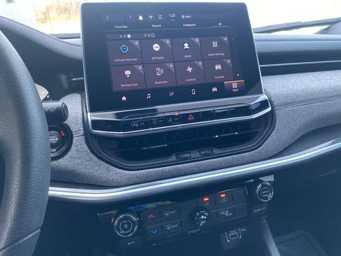 Certified 2024 Jeep Compass Sport image 30