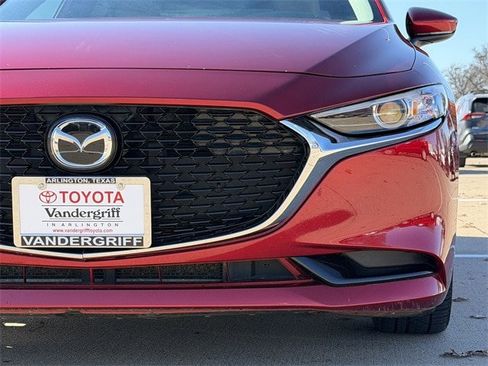 Used 2019 MAZDA MAZDA3 Sedan image 8