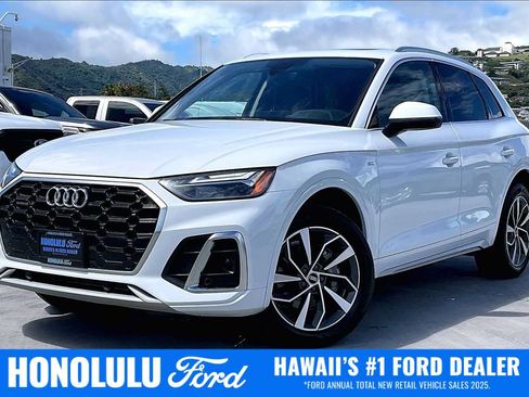Used 2023 Audi Q5 2.0T Premium Plus w/ Premium Plus Package AWD/4WD image 1