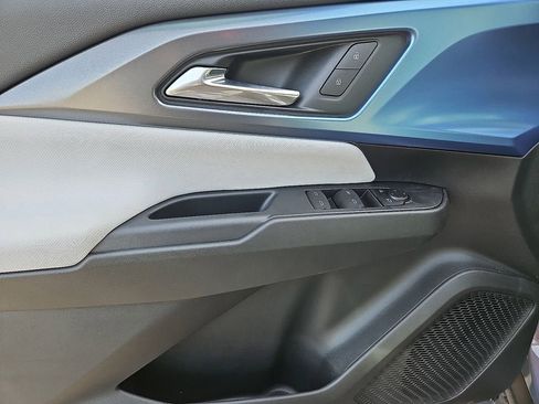 New 2026 Chevrolet Equinox EV LT FWD image 9