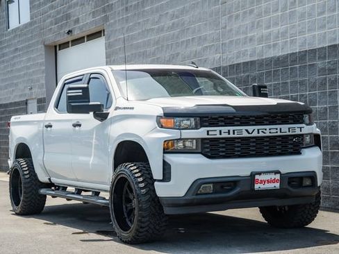 Used 2021 Chevrolet Silverado 1500 Custom w/ Custom Max Trailering Package AWD/4WD image 2