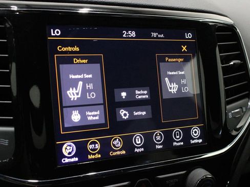 Used 2019 Jeep Grand Cherokee Laredo image 36