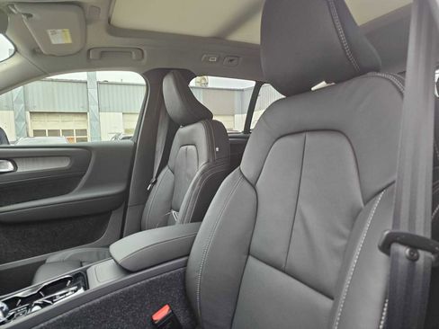 New 2026 Volvo XC40 B5 Plus w/ Protection Package Premier image 22