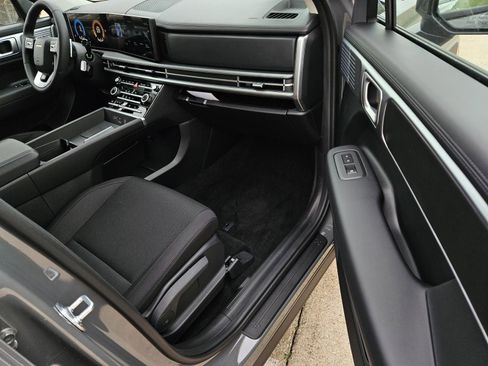 New 2026 Hyundai Santa Fe SE FWD image 7