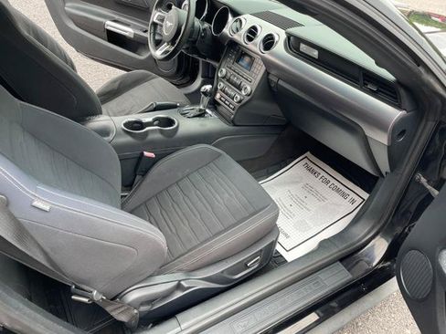 Used 2015 Ford Mustang Coupe RWD image 22
