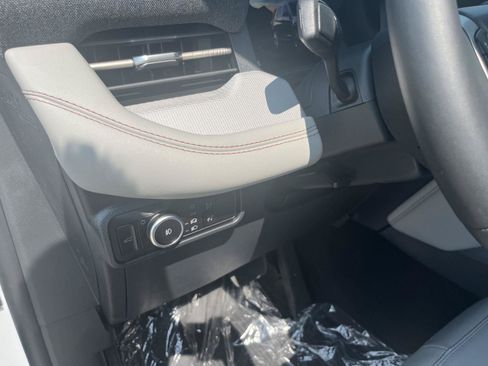 New 2026 Ford Explorer Active w/ Active Comfort Package AWD/4WD image 15