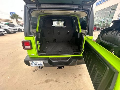 Used 2021 Jeep Wrangler Unlimited Sport AWD/4WD image 5