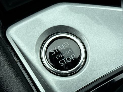 Used 2023 Nissan Altima 2.5 SR AWD/4WD image 19