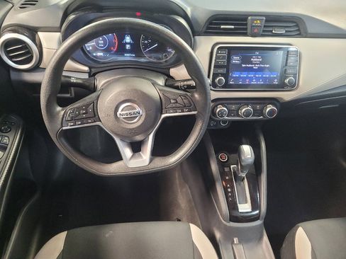 Used 2021 Nissan Versa SV FWD image 22