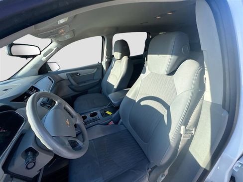 Used 2015 Chevrolet Traverse LS image 19