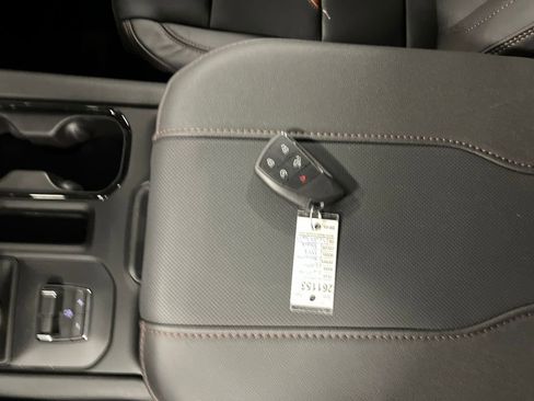 New 2026 GMC Sierra 1500 AT4 w/ AT4 Premium Package image 29