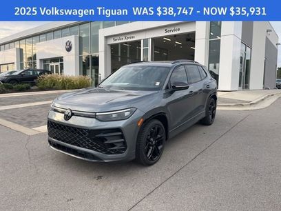 New 2025 Volkswagen Tiguan SE R-Line