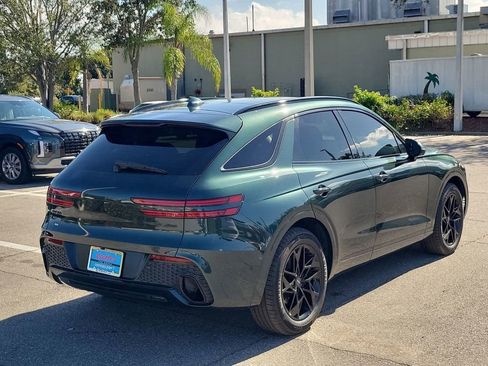 Used 2022 Genesis GV70 2.5T w/ Advanced Package image 11