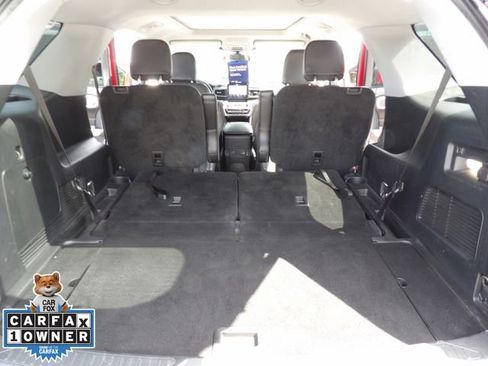Certified 2022 Ford Explorer XLT w/ Equipment Group 202A RWD image 31