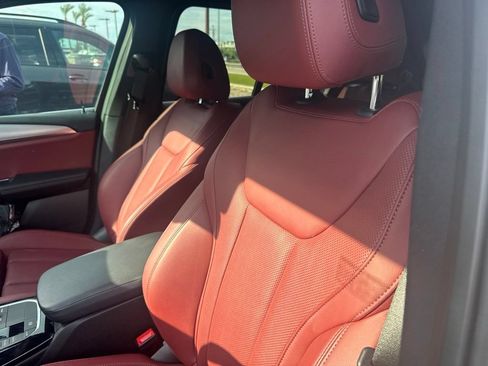 Used 2024 BMW X3 sDrive30i w/ Premium Package RWD image 4