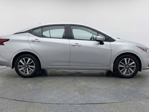 Used 2025 Nissan Versa SV image 11