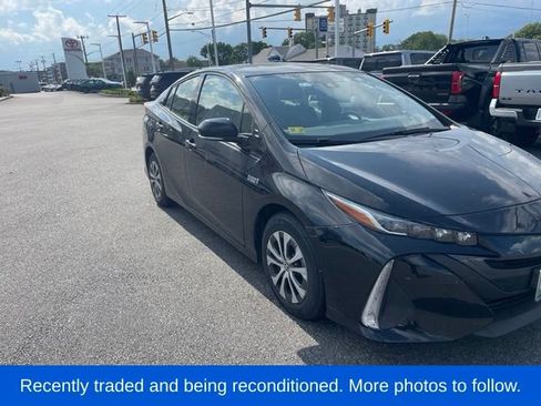 Used 2020 Toyota Prius Prime LE FWD image 1