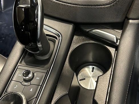 Used 2023 Cadillac XT6 Sport w/ Platinum Package image 21