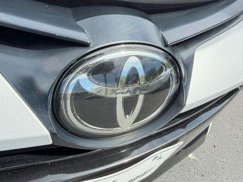 Used 2019 Toyota Corolla LE FWD image 65