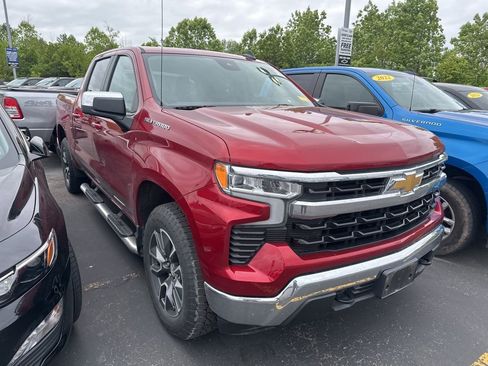 Used 2023 Chevrolet Silverado 1500 LT AWD/4WD image 1