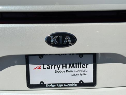 Used 2018 Kia Stinger GT2 RWD image 12