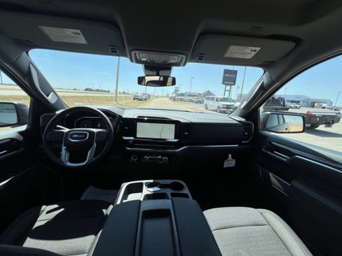 Used 2024 GMC Sierra 1500 Elevation image 14