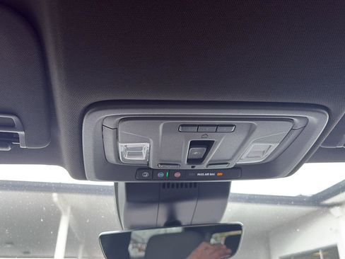 Used 2022 Chevrolet Silverado 1500 LTZ w/ Technology Package image 27