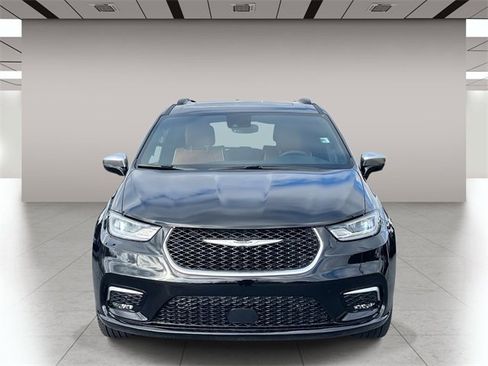 New 2026 Chrysler Pacifica Pinnacle image 9