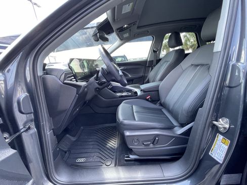 Used 2025 Audi Q5 Premium AWD/4WD image 22