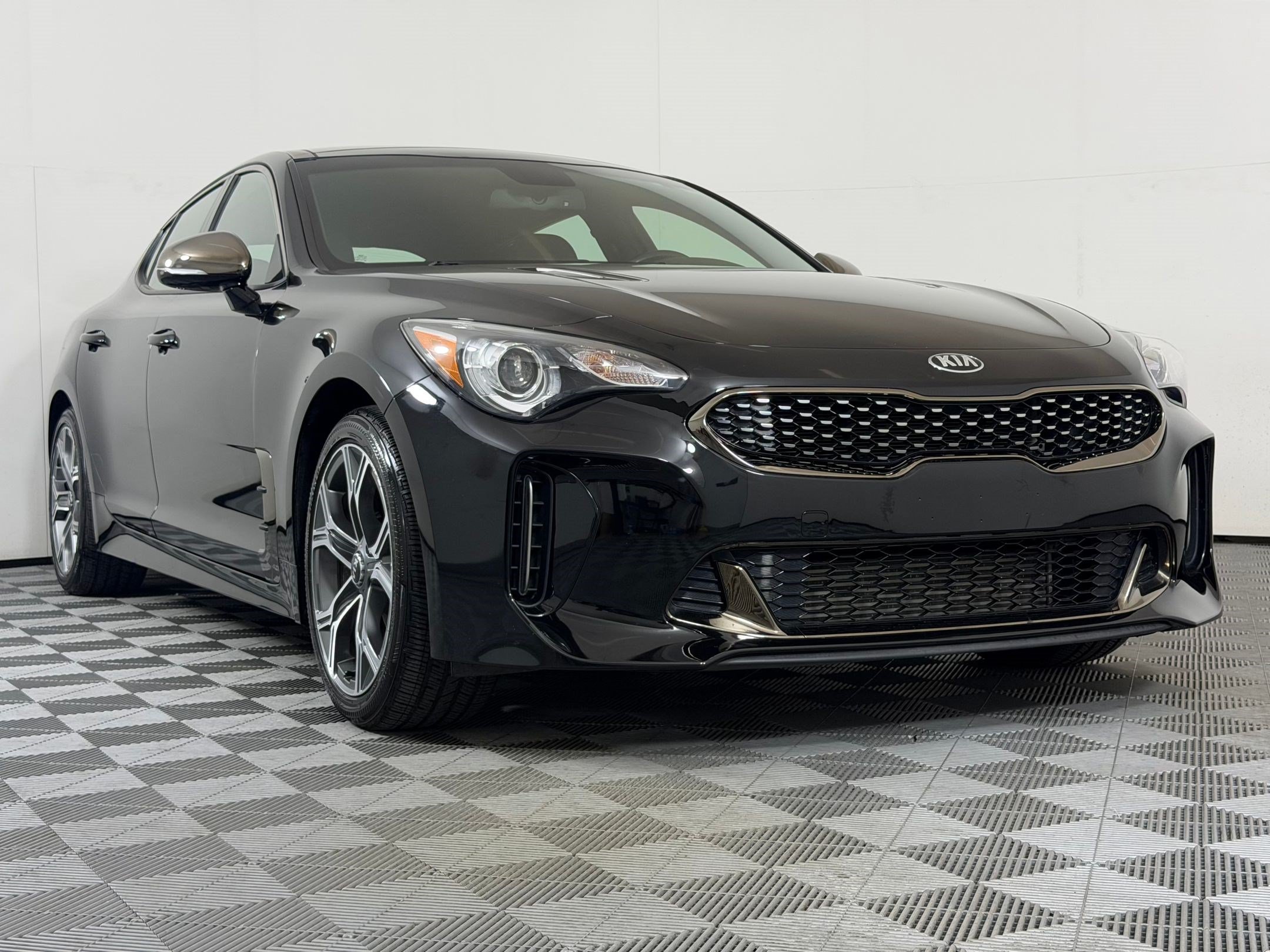 Used 2021 Kia Stinger GT-Line w/ Sun & Sound Package AWD/4WD image 7