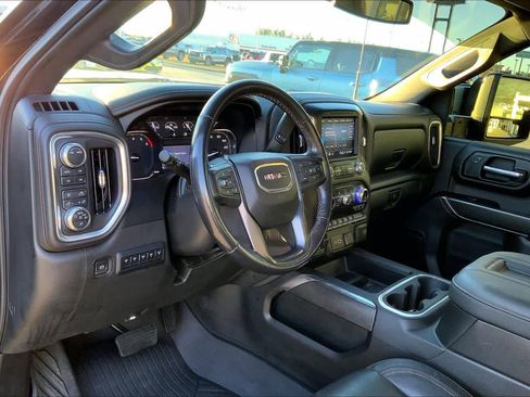 Used 2022 GMC Sierra 2500 AT4 w/ Gooseneck/5TH Wheel Package image 16