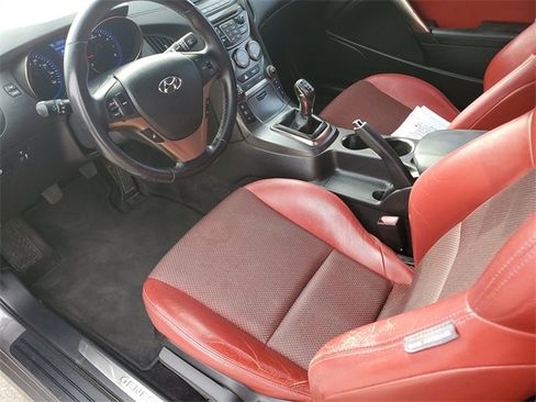 Used 2013 Hyundai Genesis 2.0T image 11