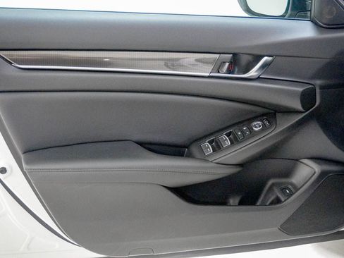 Used 2021 Honda Accord Sport Special Edition image 15