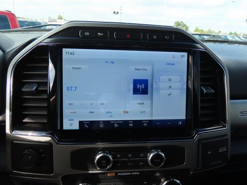 Used 2022 Ford F250 Lariat image 31