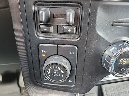 Used 2021 Ford F150 Platinum w/ Equipment Group 701A High AWD/4WD image 15